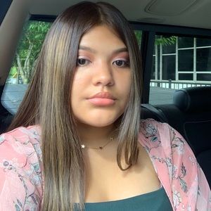 Meet your Posher, Destini